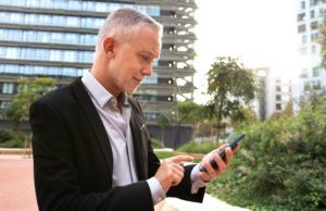 Man is Switching from iPhone to Android